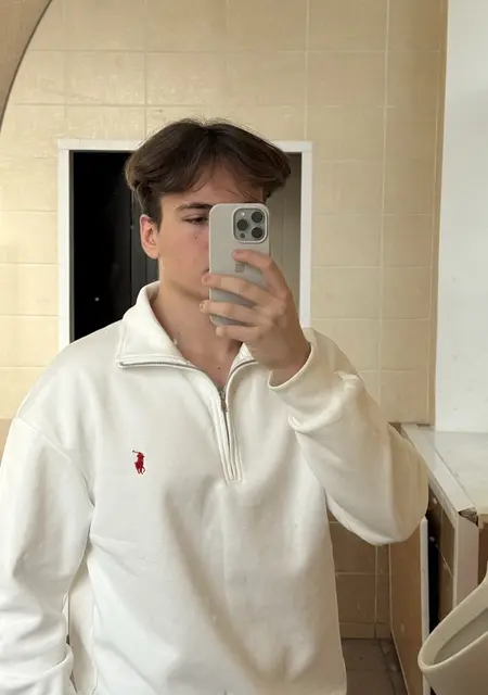 Сергей из Гродно, мне 18, познакомлюсь для постоянных отношений