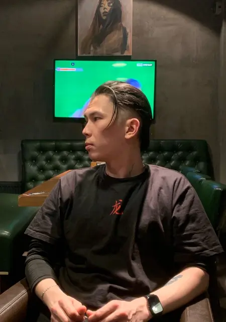 Закари из Бишкека, мне 27, познакомлюсь без обязательств