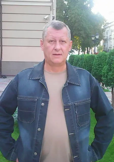 Валерий з Києва, мені 61 років, познайомлюсь без зобов'язань