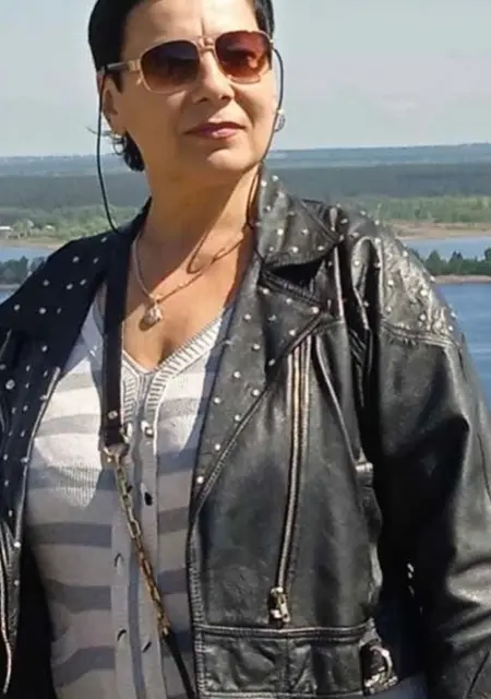 Я Света, 60, знакомлюсь без обязательств в Киеве