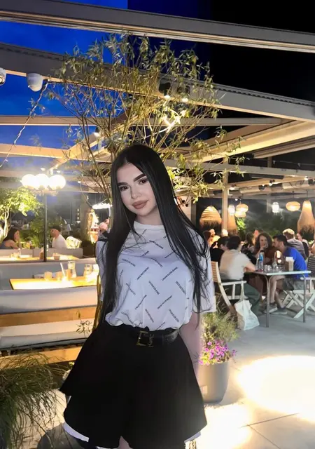 Я Анна, 21 років, знайомлюсь для вірт у Ірпінь