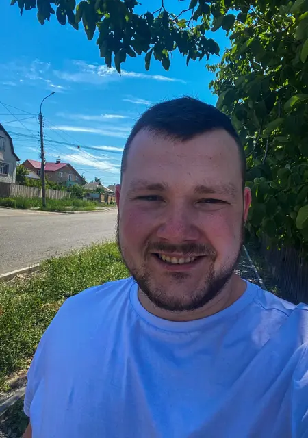 Я Антон, 27, из Смелы, ищу знакомство для постоянных отношений