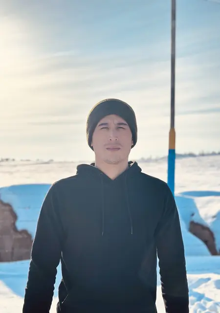 Daulet из Стокгольма, мне 26, познакомлюсь на одну ночь