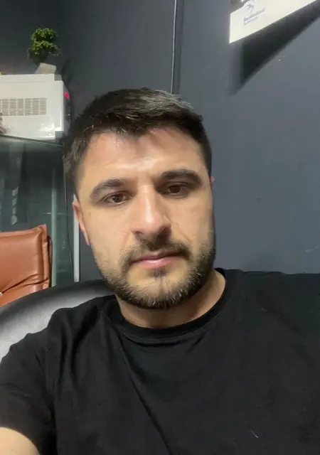 Ufuk из Стамбула, мне 34, познакомлюсь без обязательств