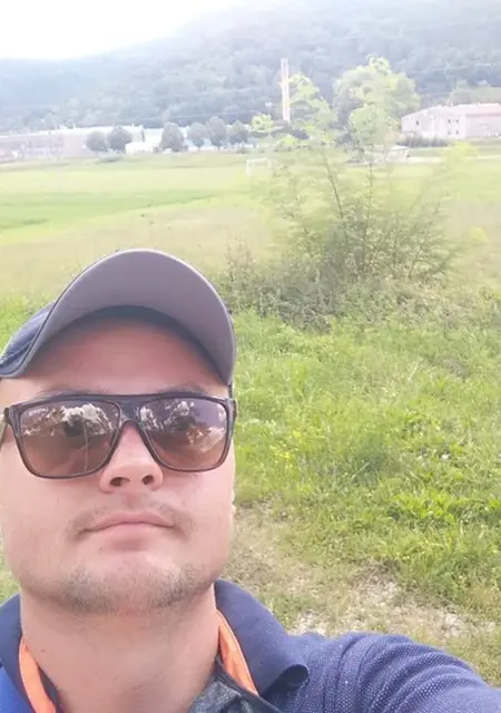 Я Инокентий, 35 років з Літин, шукаю знайомство для спільних подорожей