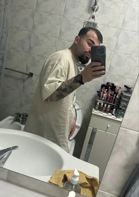 Luca из Рима, ищу на сайте знакомства на одну ночь