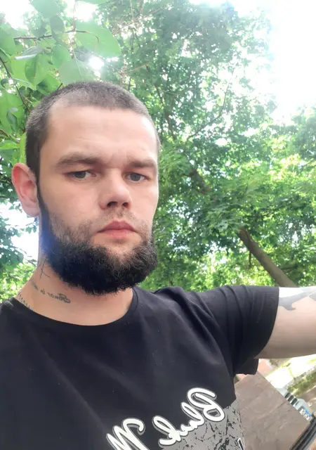 Я Rustam, 36, из Сум, ищу знакомства без обязательств