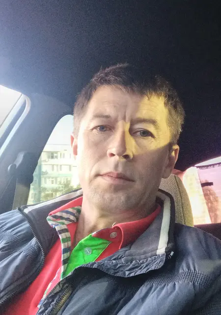 Я Дима, 45 років з Кам'янського, шукаю знайомства без зобов'язань