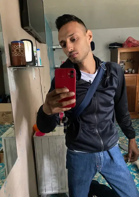 Raul из Уруапана, ищу на сайте знакомства на одну ночь