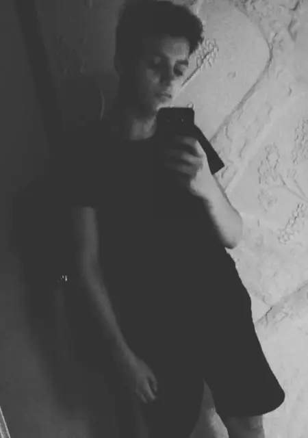 Stanislaw Rul из Варшавы, мне 18, познакомлюсь