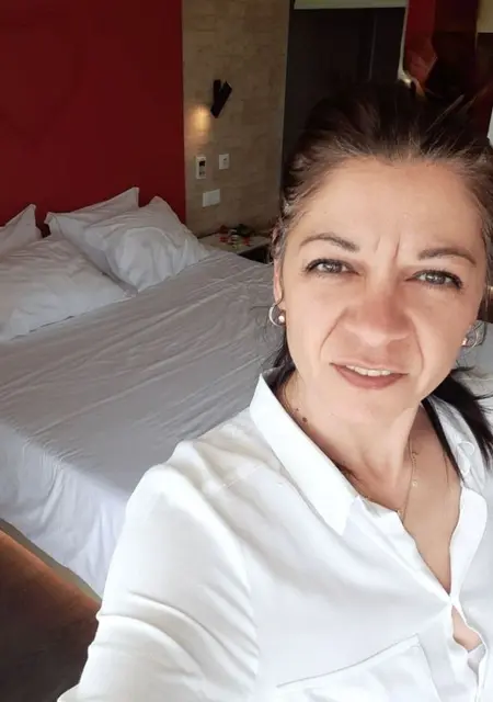 Carmen из Лиссабона, мне 43, познакомлюсь