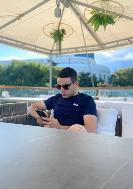 Я Andrew, 27, знакомлюсь на одну ночь в Амстердаме