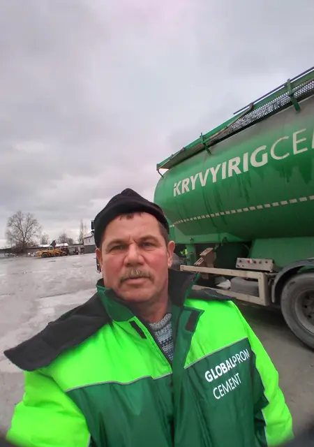 Леонид из Хмельницкого, мне 57, познакомлюсь для приятного времяпровождения