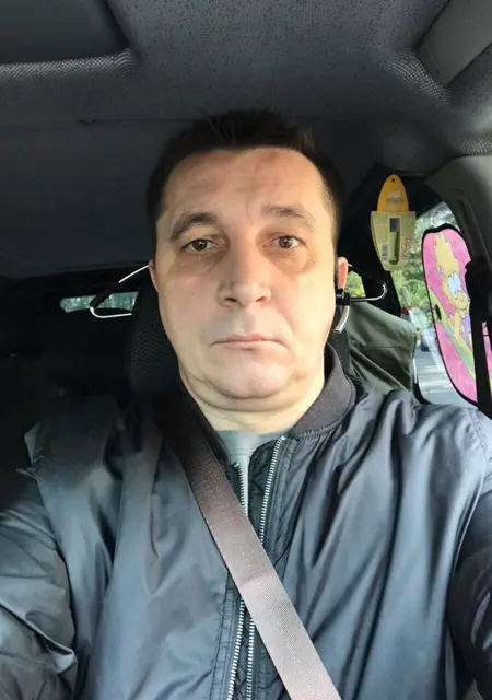 Дмитрий з Львова, шукаю на сайті знайомства без зобов'язань