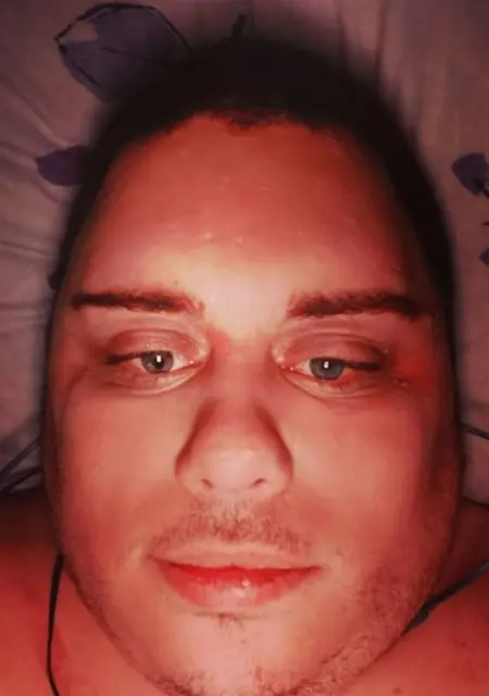 Я Charlie, 30, знакомлюсь в Париже