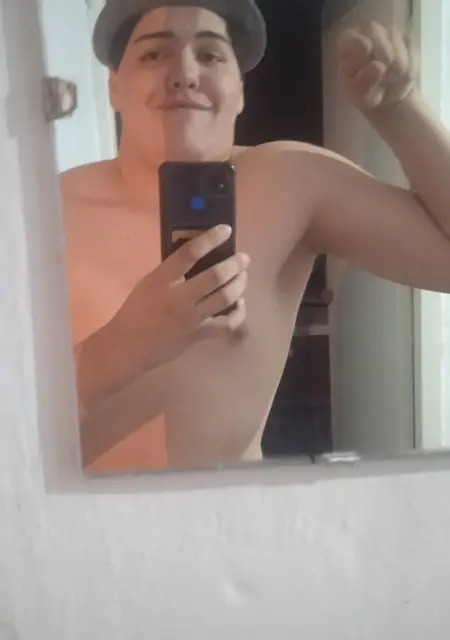 Амир из Бишкека, мне 20, познакомлюсь без обязательств