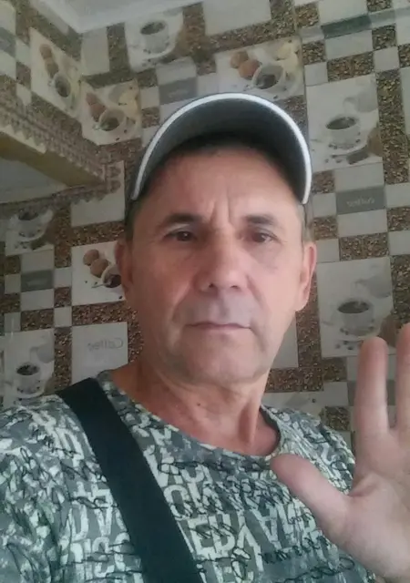 Я Михаил, 59 років, знайомлюсь для спілкування у Новопскове