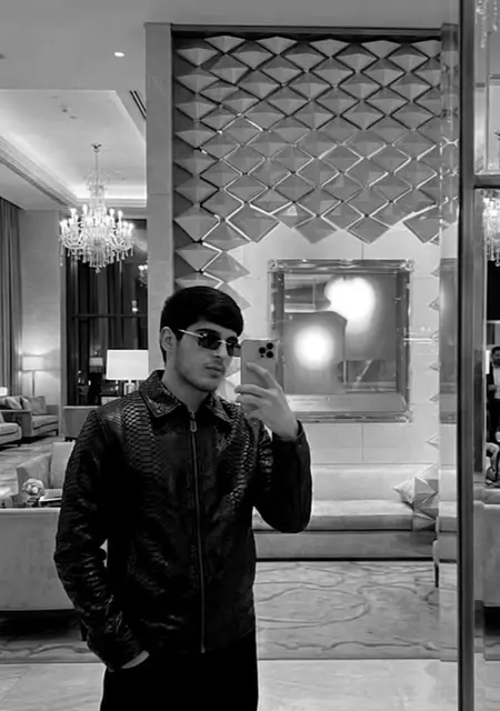 Я Амир, 22, из Берлина, ищу знакомство для постоянных отношений