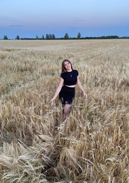 Я Olga, 24 років, знайомлюсь для спілкування у Полтава