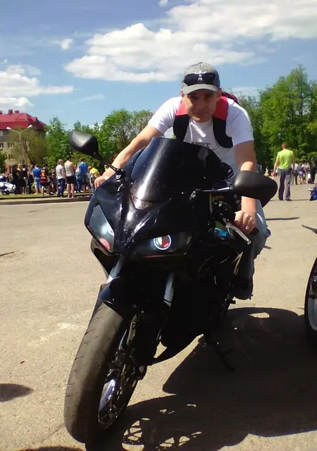 Сергей из Новогрудка, ищу на сайте знакомства на одну ночь