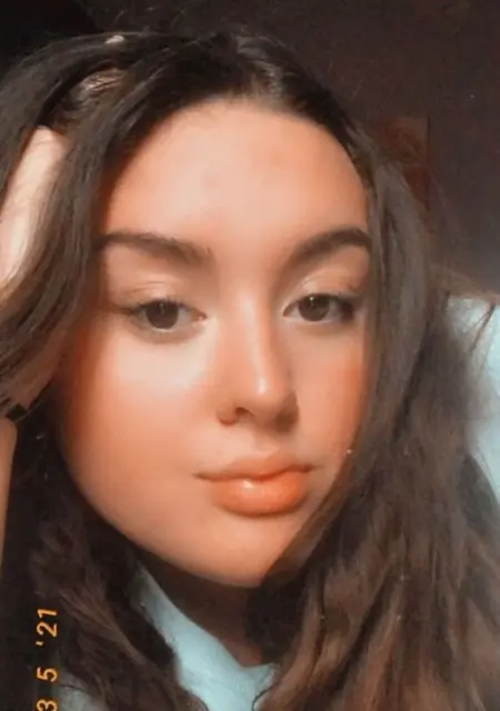 I'm Gemma, 19 from London, seeking connections