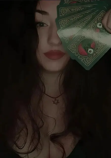 Я Диана, 20, из Измаила, ищу знакомства на одну ночь