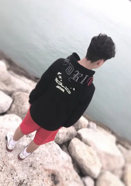 Javi de Cádiz, busco en el sitio lío de una noche