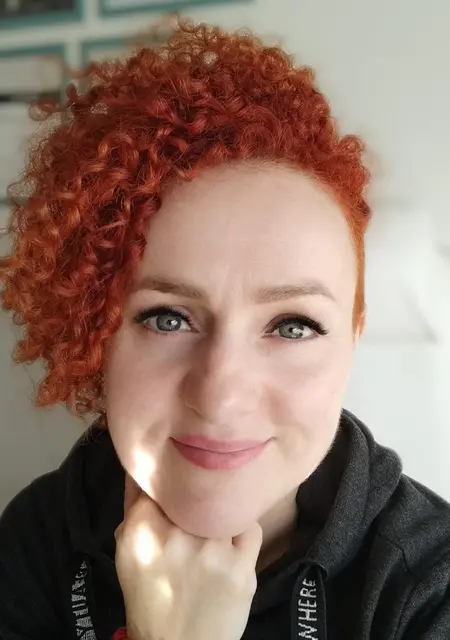 Я Marie, 43, из Бухареста, ищу знакомство для постоянных отношений