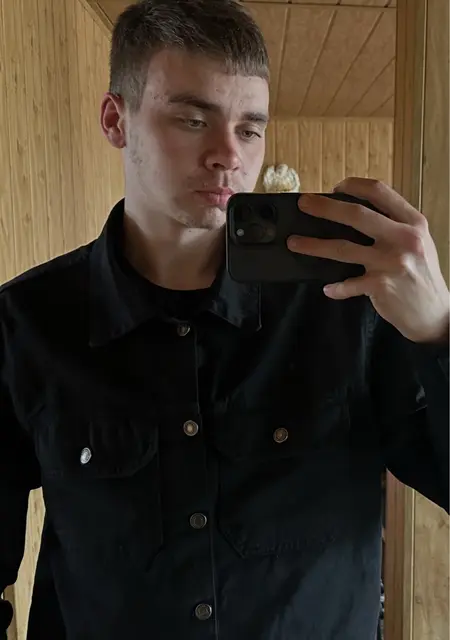 Я Коля, 20, из Лубен, ищу знакомство для постоянных отношений