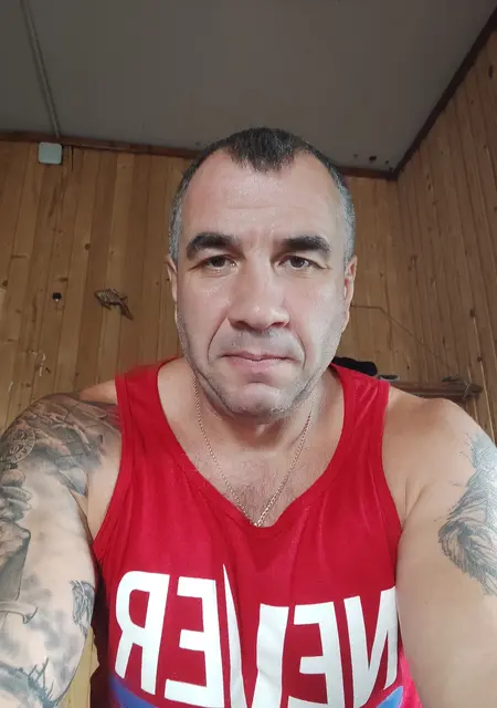 Василий з Миколаєва, шукаю на сайті знайомства без зобов'язань