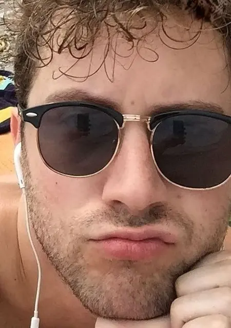 Reth из Афин, мне 31, познакомлюсь