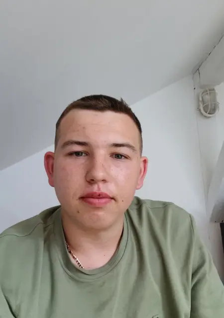 Я Вик, 20, из Зеветаль, ищу знакомство для постоянных отношений