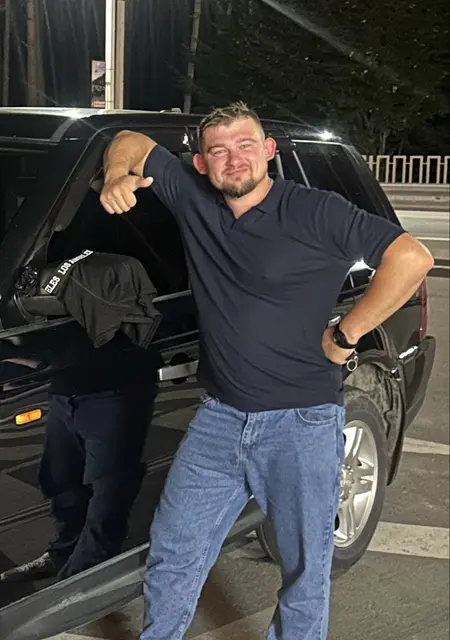 Я Тарас, 23, знакомлюсь без обязательств в Ровно