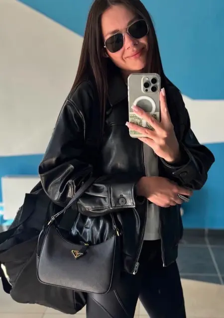 Катя из Софии, ищу на сайте постоянные отношения