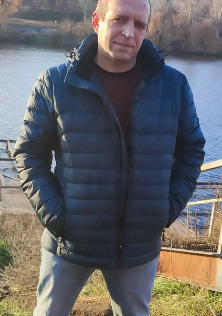 Роман из Донецка, ищу на сайте постоянные отношения