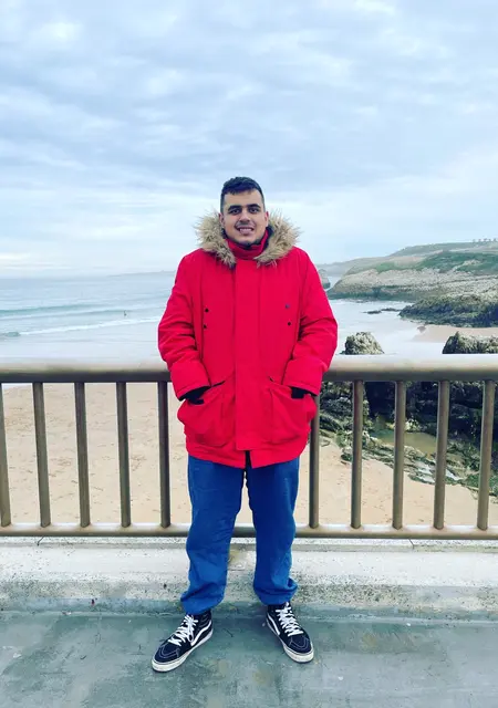 Soy Guillermo, 25 años, conociéndome para relación sin ataduras en Bilbao