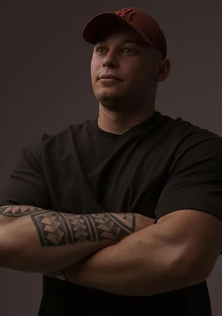 Влад из Черкасс, ищу на сайте знакомства на одну ночь