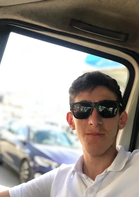 Я Eren, 24, знакомлюсь для общения в Текирдаге