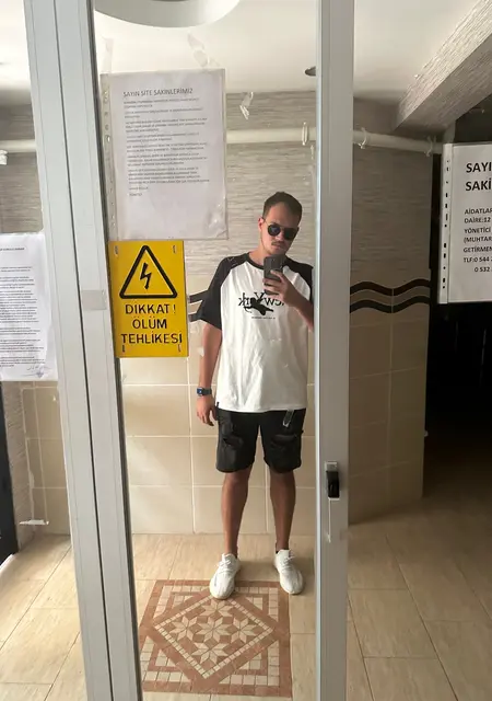 Я Sergey, 29, из Ясиноватой, ищу знакомство для постоянных отношений