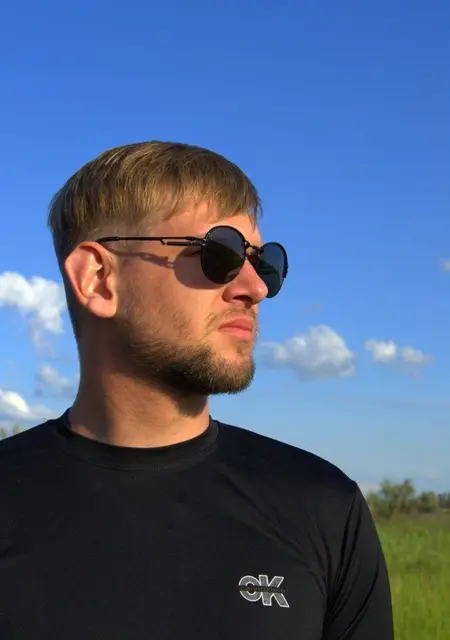 Я Alex, 31 років, знайомлюсь на одну ніч у Києві