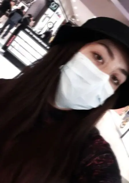 Я Elena Filip, 18, знакомлюсь в Бухаресте