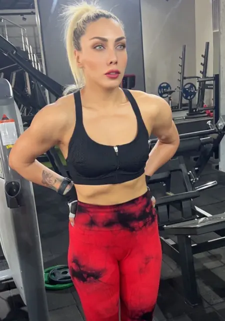 Я Yani, 31, из Майнерцхагена, ищу знакомства на одну ночь