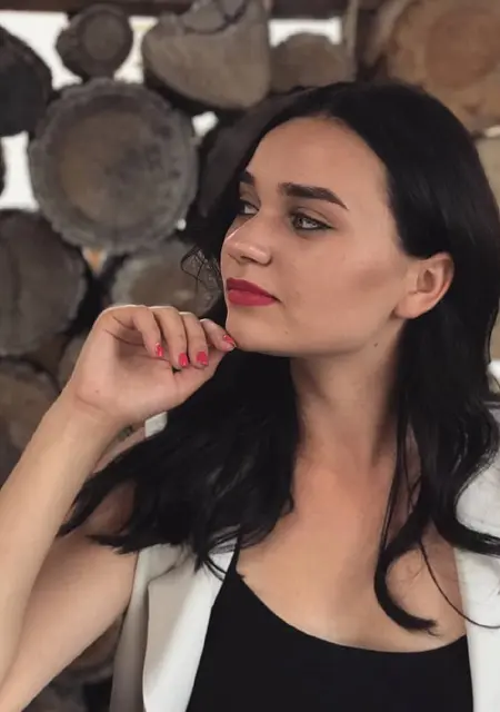 Я Таня, 27, из Ровно, ищу знакомство для совместных путешествий