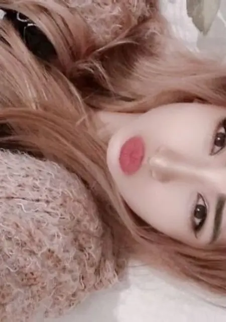 Niluwka Niluwka из Стамбула