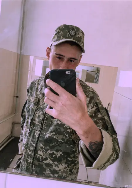 Я Саша, 26 років з Сум, шукаю знайомство для спільних подорожей