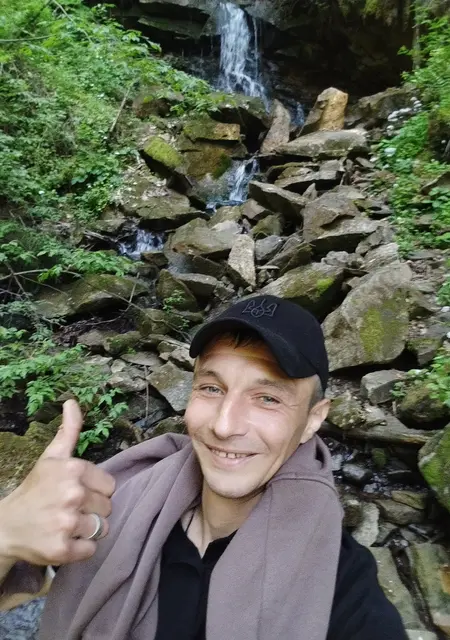 Назар из Дружковки, мне 39, познакомлюсь на одну ночь