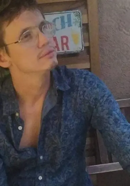 Vincent Griffay из Парижа, мне 29, познакомлюсь