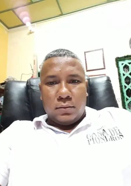 Soy Jainer Morelo, 31 años, conociéndome en Madrid