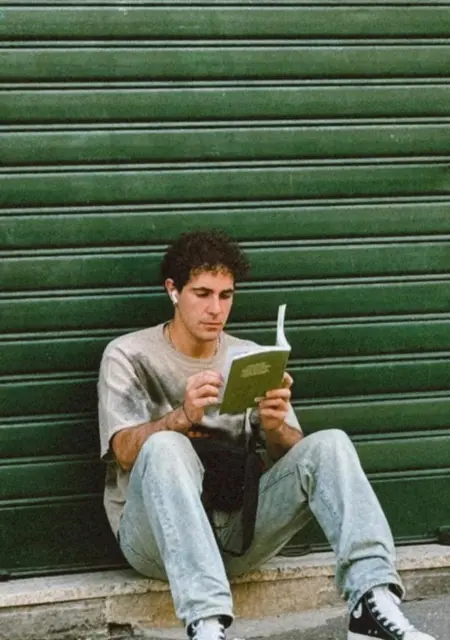 Я Aniello, 27, знакомлюсь для вирта в Риме