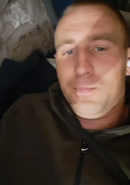 Я Артем, 33 років з Павлограда, шукаю знайомства на одну ніч